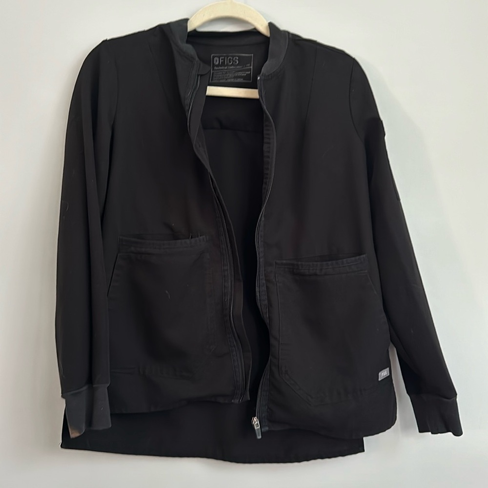 Figs bellery scrub jacket XXS in black
